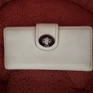 Coach White Wallet with Silver Turnlock